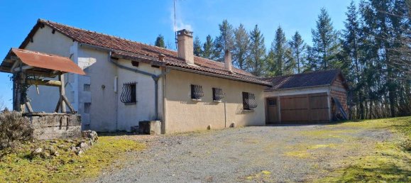 2 bedrooms House in Negrondes, France No. 196840 4