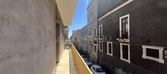 4 rooms Apartment in Catania, Italy No. 311311 11