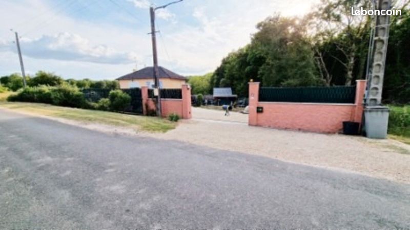 7 chambres Maison à Beaulieu-sur-Loire, France No. 216651