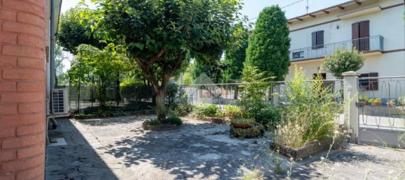 Casa de 3 dormitorios en Marano sul Panaro, Italy No. 166807 37