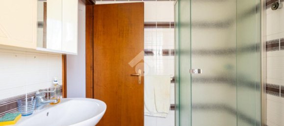 Casa de 3 dormitorios en Marano sul Panaro, Italy No. 166807 26