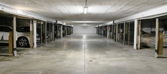 Parkplatz in München, Germany, Nr. 191134 2