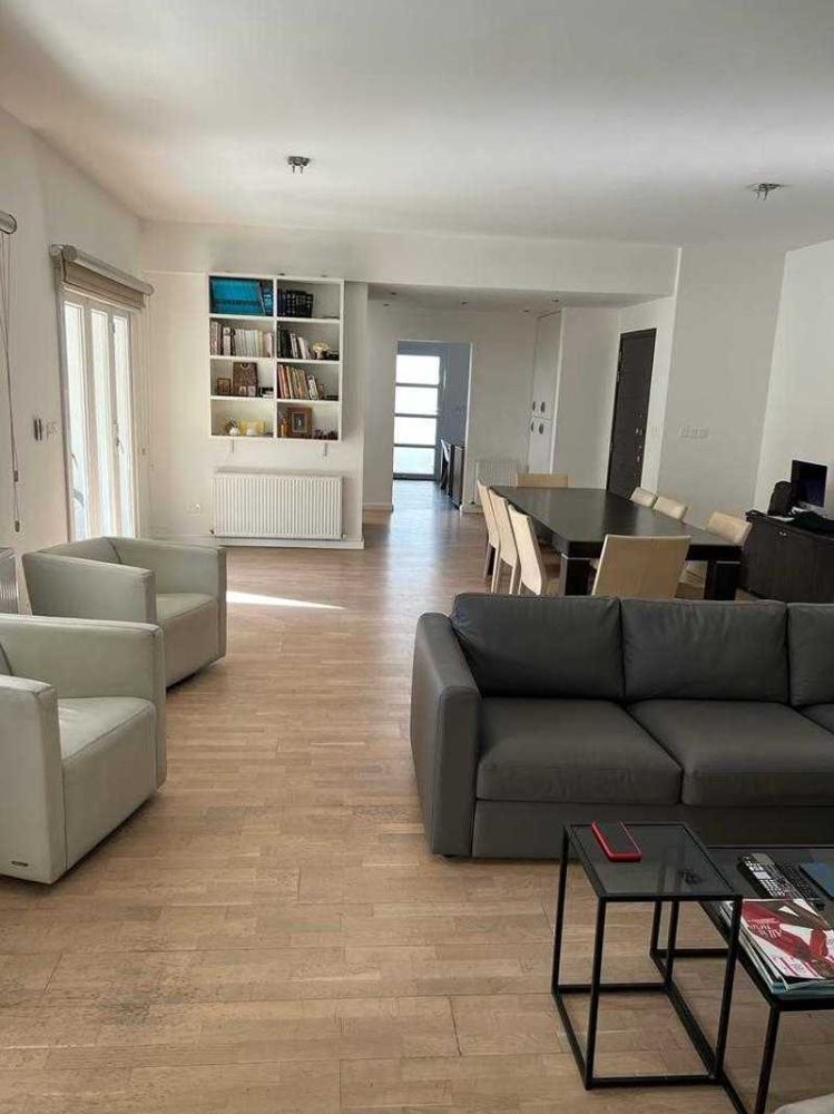 5 bedrooms Commercial property in Limassol, Cyprus No. 7235