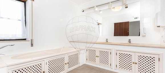 8 bedrooms House in Vila Franca de Xira, Portugal No. 31371 13