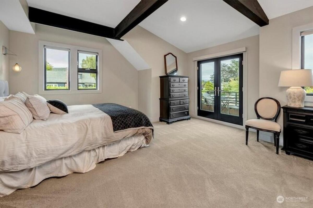 5 bedrooms House in Seattle, USA No. 212475