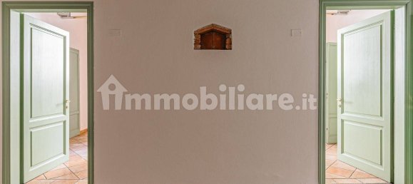 4-Zimmer Büro in Pistoia, Italy, Nr. 356757 7
