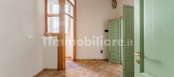 4-Zimmer Büro in Pistoia, Italy, Nr. 356757 9
