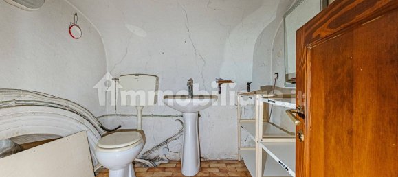 4-Zimmer Büro in Pistoia, Italy, Nr. 356757 34