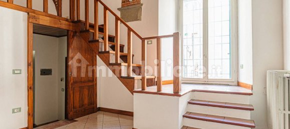 4-Zimmer Büro in Pistoia, Italy, Nr. 356757 3