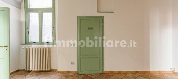 4-Zimmer Büro in Pistoia, Italy, Nr. 356757 16