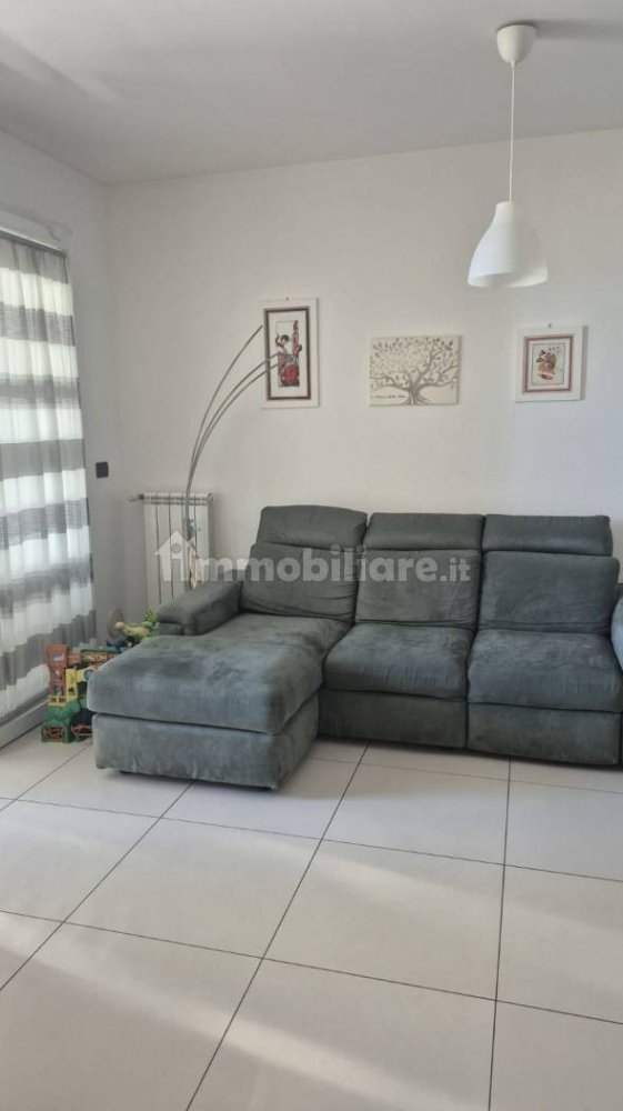 2 bedrooms Apartment in Pescara, Italy No. 296143