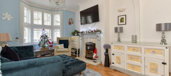 3 bedrooms House in Walthamstow, United Kingdom No. 4000 10