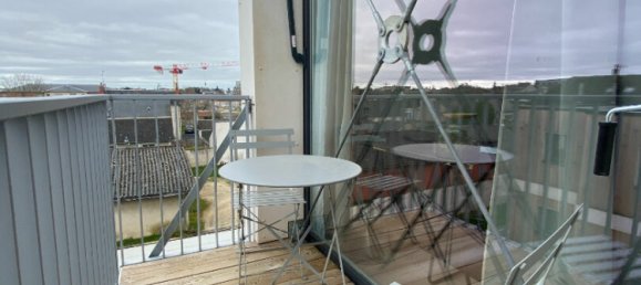 Studio in Bourges, France No. 73533 2