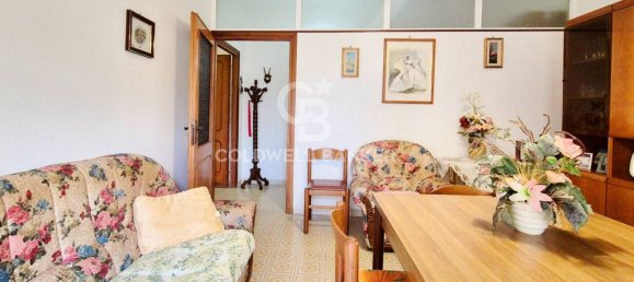 Квартира с 4 комнатами в Тарквиния, Италия № 219895 3