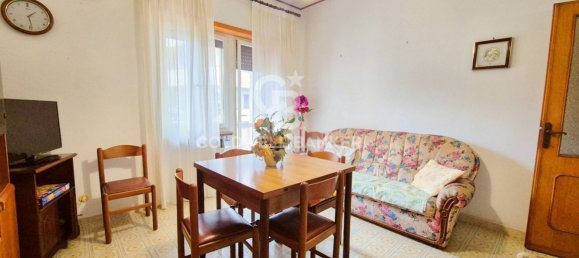 Квартира с 4 комнатами в Тарквиния, Италия № 219895 2