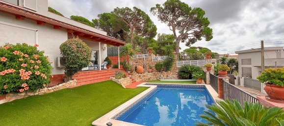 Villa T3 em Lloret de Mar, Spain N.º 10738 2