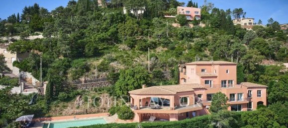 Замки и поместья с 7 спальнями в Теуль-сюр-Мер, Франция № 184013 2