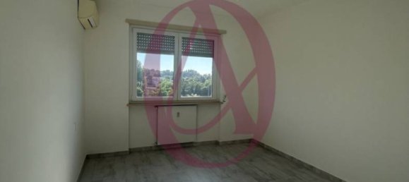 2 Schlafzimmer Wohnung in Gallarate, Italy, Nr. 288805 9