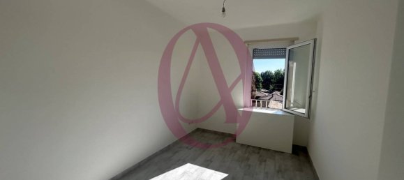 2 Schlafzimmer Wohnung in Gallarate, Italy, Nr. 288805 8