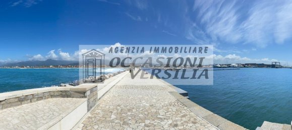 5 rooms Apartment in Viareggio, Italy No. 42884 20