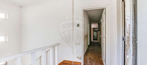 13 bedrooms House in Cascais, Portugal No. 38795 25