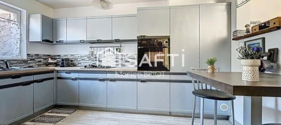 4 bedrooms House in Eragny, France No. 356098 4