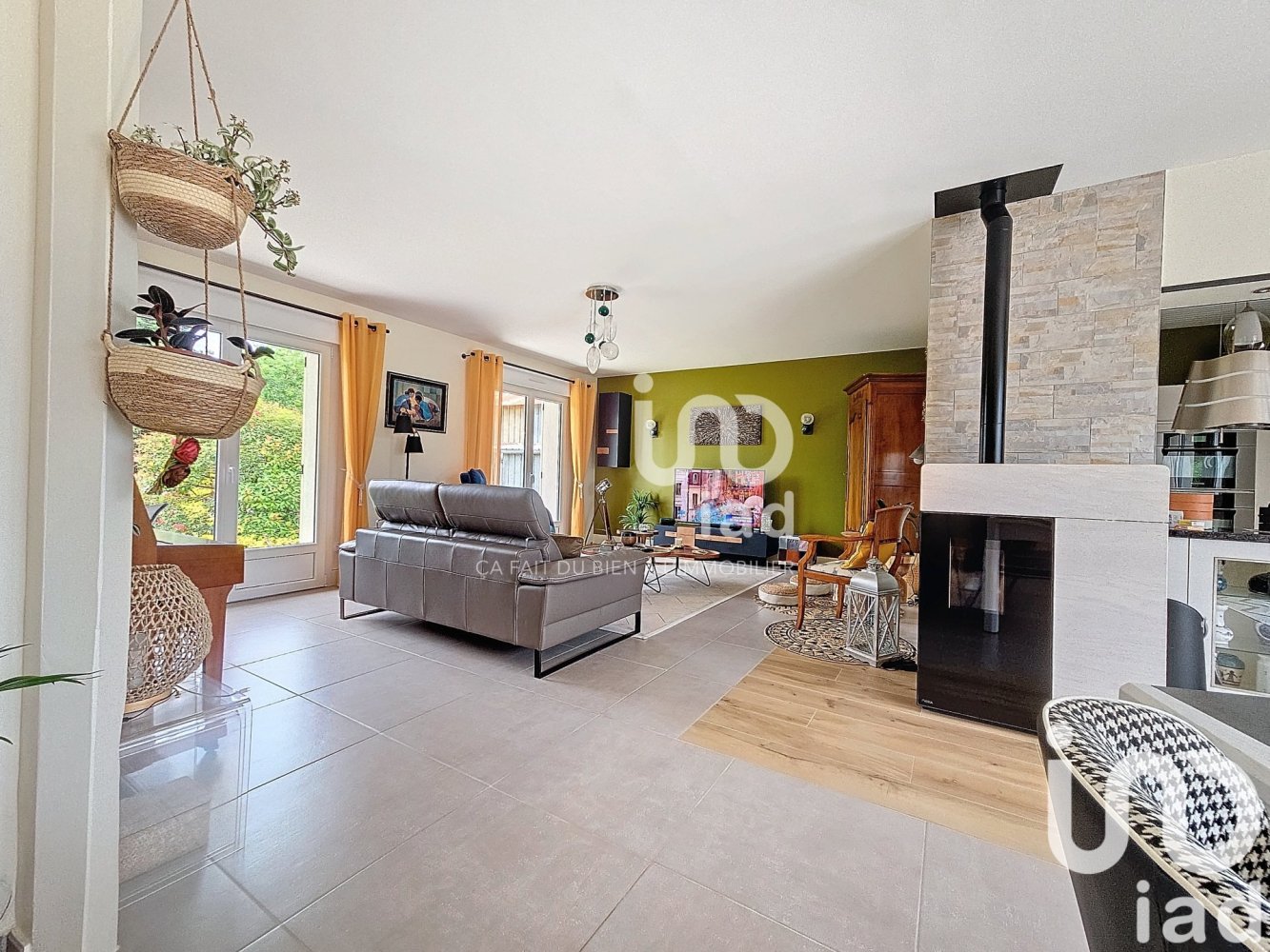 Casa T5 em Mehun-sur-Yevre, France N.º 260077