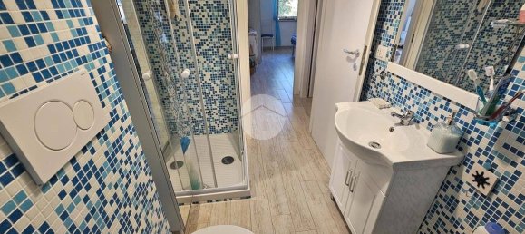 Квартира с 2 спальнями в Ардеа, Италия № 370204 16