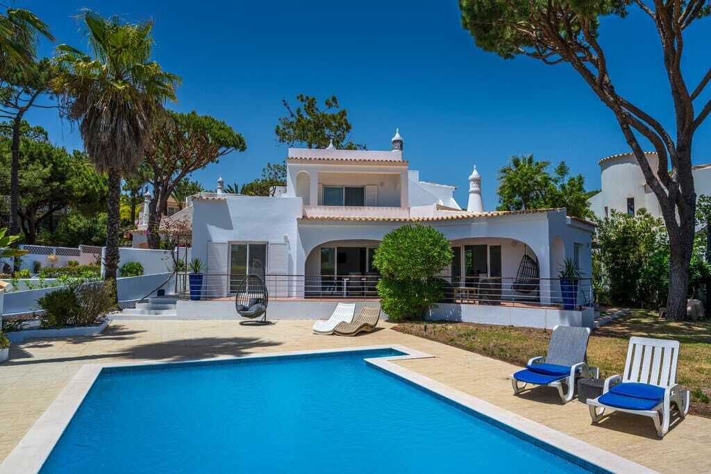 4 غرف نوم فيلا في Almancil, Portugal رقم 237513