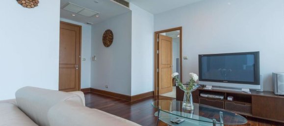 Apartamento com 2 quartos em condomínio em Sathon, Thailand N.º 9862 5