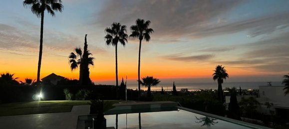 6 bedrooms House in Malaga, Spain No. 21117 21