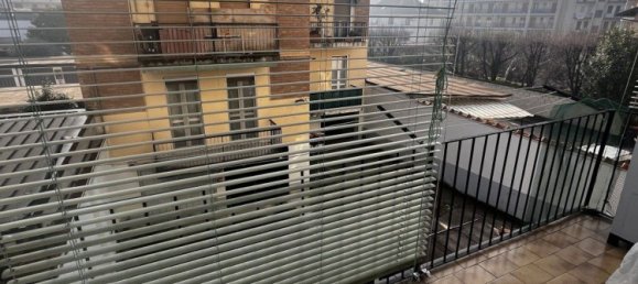 3 rooms Apartment in Novara, Italy No. 227693 9