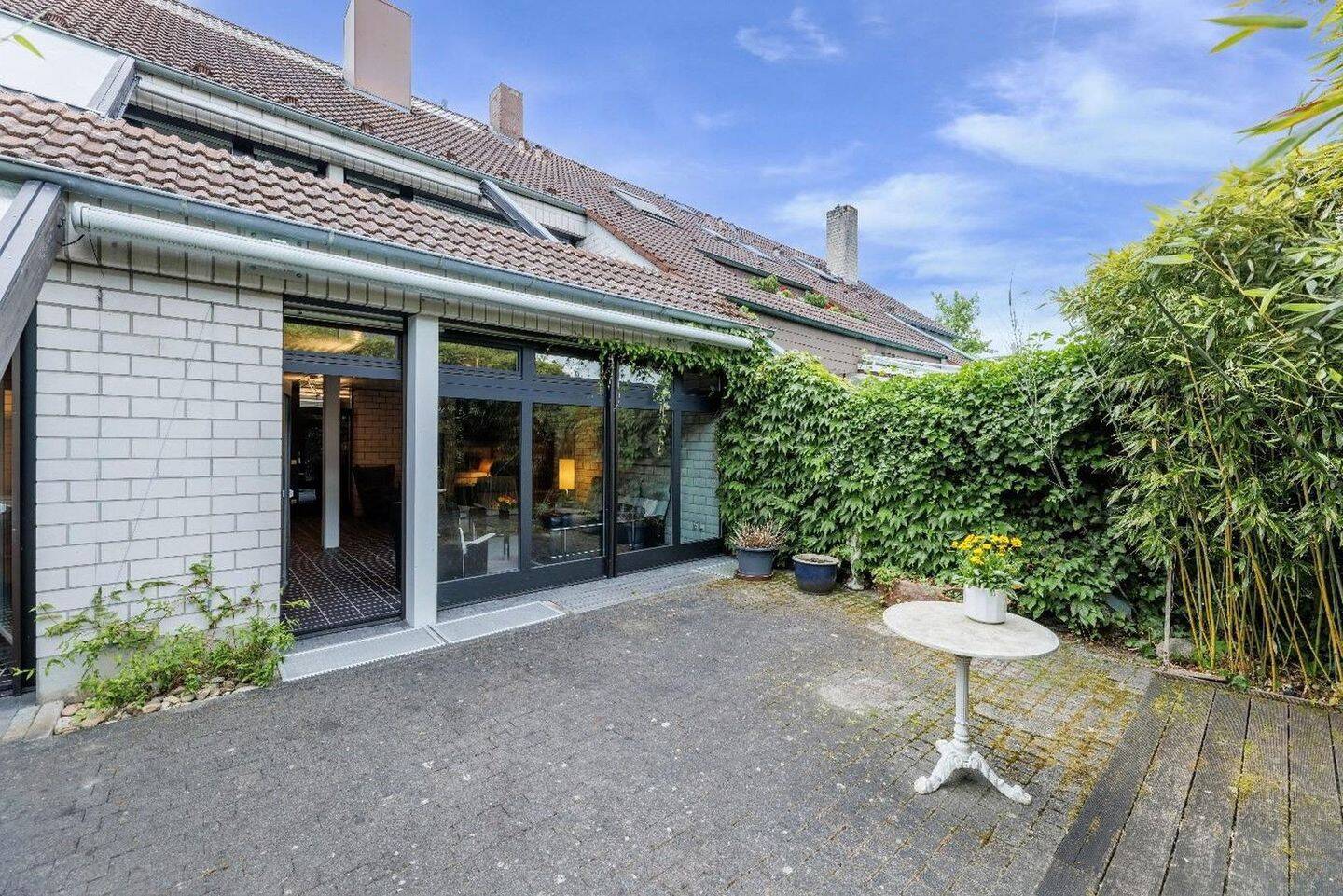 4 bedrooms Townhouse in Karlsruhe, Germany No. 331711