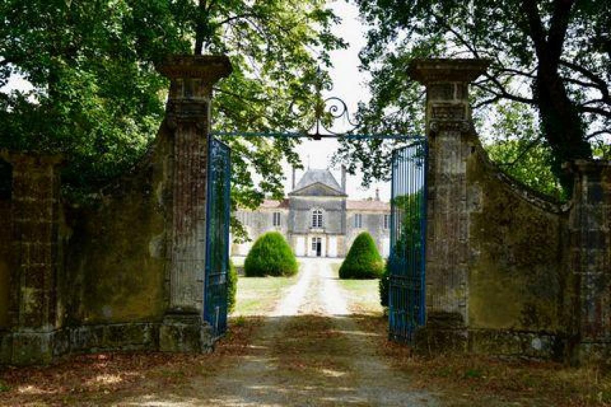 Casa T5 em La Rochelle, France N.º 23008