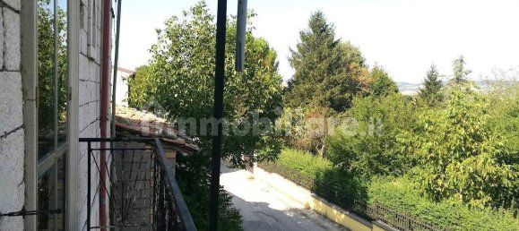 4 bedrooms Villa in Bojano, Italy No. 161863 14