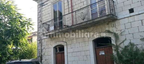 4 bedrooms Villa in Bojano, Italy No. 161863 3