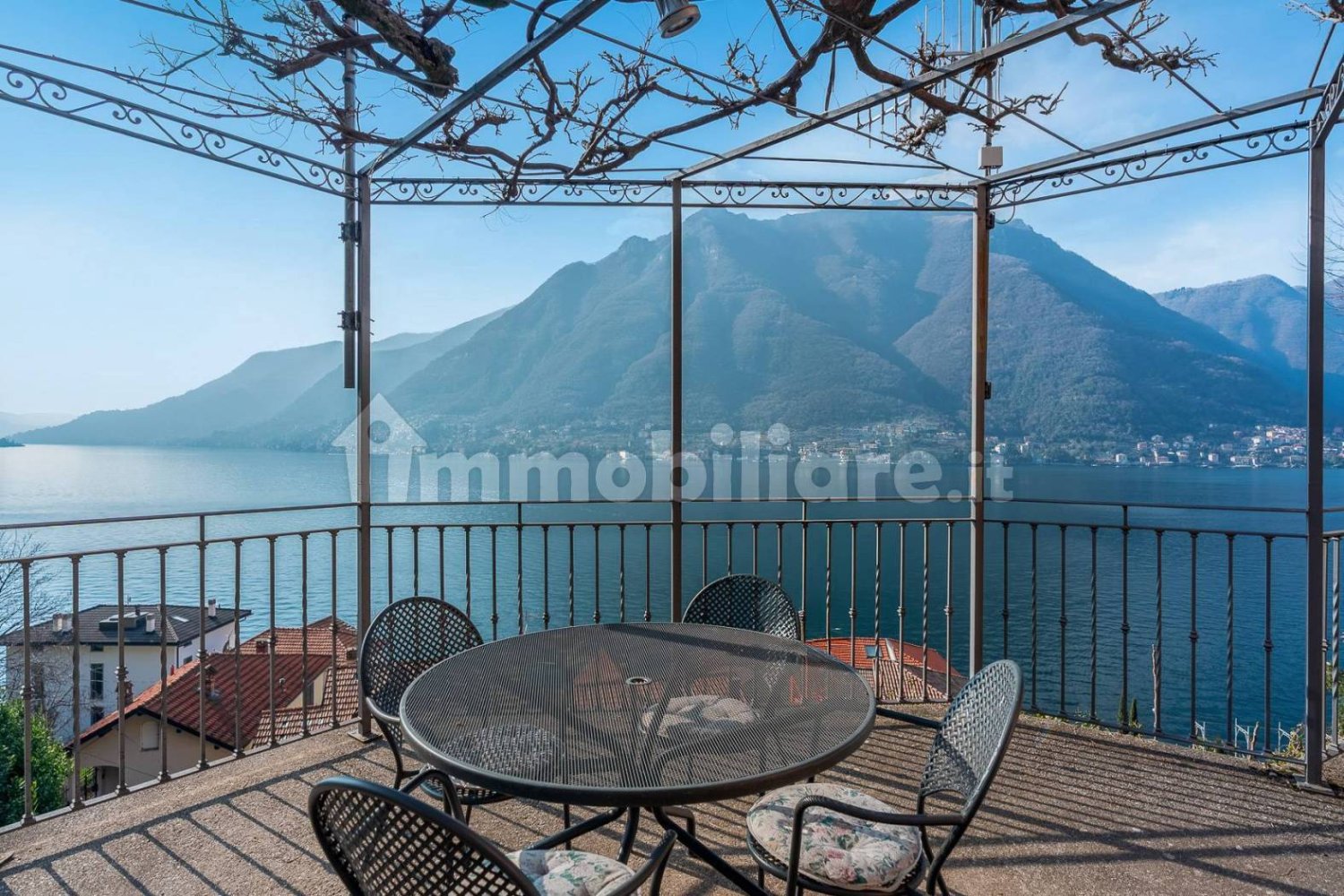 6 bedrooms Villa in Pognana Lario, Italy No. 57402