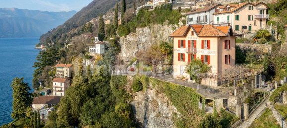 6 bedrooms Villa in Pognana Lario, Italy No. 57402 3