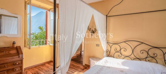 6 bedrooms Villa in Pognana Lario, Italy No. 57402 9