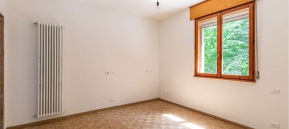 5 Schlafzimmer Wohnung in Formigine, Italy, Nr. 320430 6