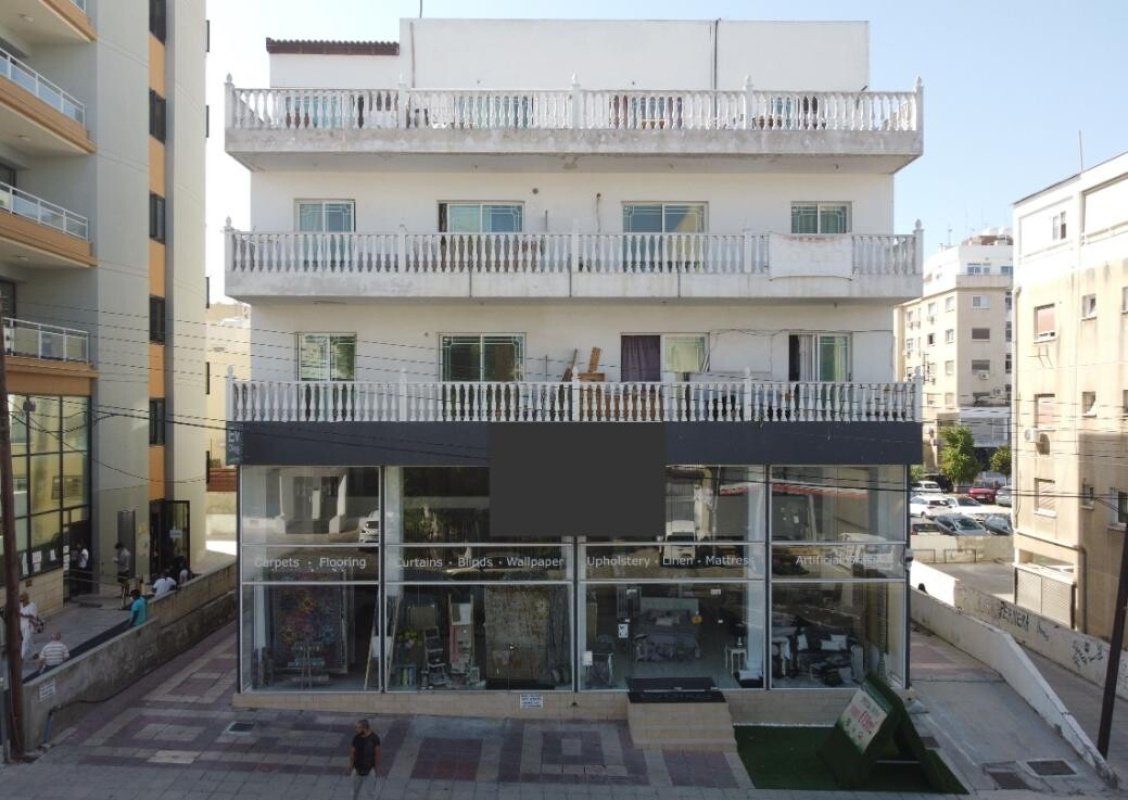 945m² Commercial property in Nicosia, Cyprus No. 13225