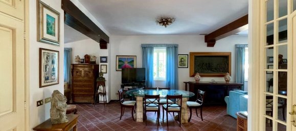 4 bedrooms Villa in Arpino, Italy No. 381078 34