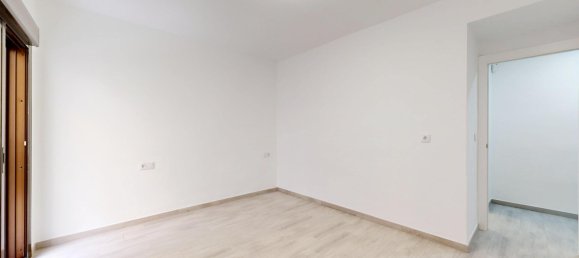 Apartamento de 3 dormitorios en Torrent, Spain No. 170591 7