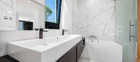 4 Schlafzimmer Villa in Marbella, Spain, Nr. 190019 25