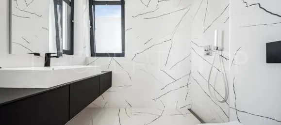 4 Schlafzimmer Villa in Marbella, Spain, Nr. 190019 24