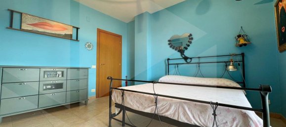 Propiedad comercial de 3 habitaciónes en Matera, Italy No. 22989 6