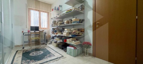 Propiedad comercial de 3 habitaciónes en Matera, Italy No. 22989 18