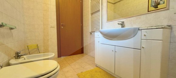 Propiedad comercial de 3 habitaciónes en Matera, Italy No. 22989 11