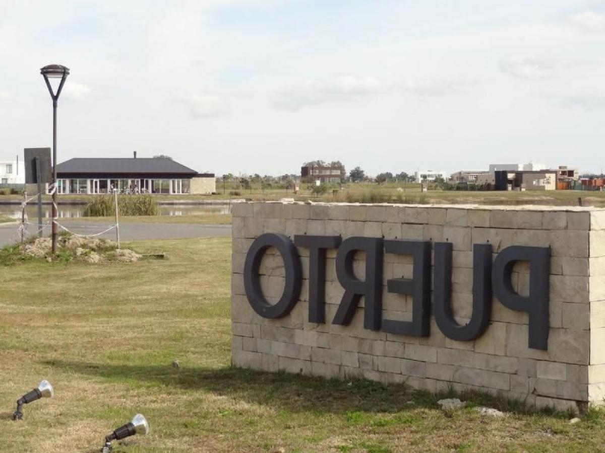 Grundstück in Escobar, Argentina, Nr. 118095