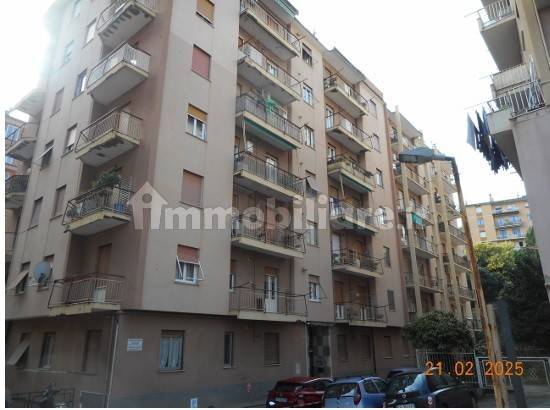 Apartamento T2 em Genoa, Italy N.º 371152